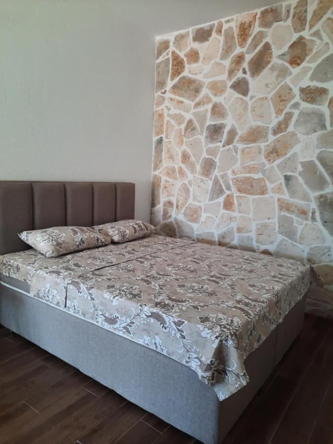 Apartments Kingfisher Вирпазар Екстериор снимка